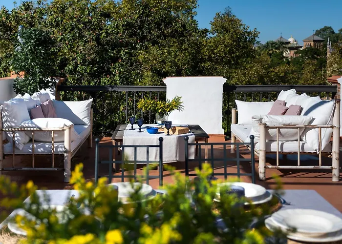 Villa Alfonso, Restored Palace House With Gardens And Monuments Views