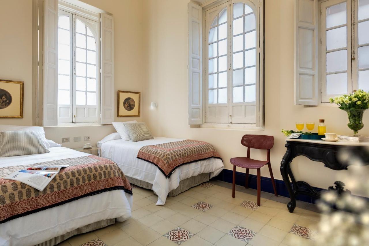 Alfonso, Restored Palace House With Gardens And Monuments Views Villa Seville