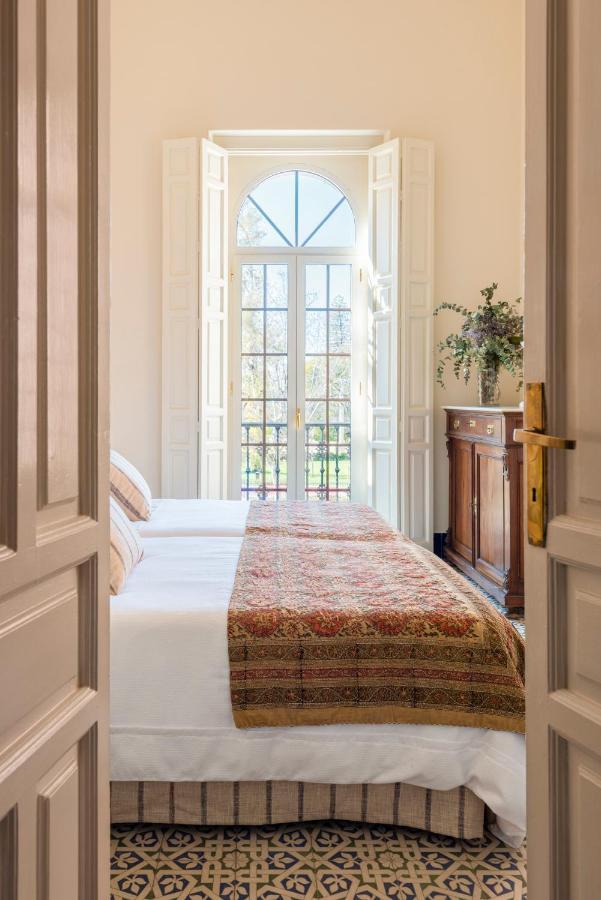 Villa Alfonso, Restored Palace House With Gardens And Monuments Views