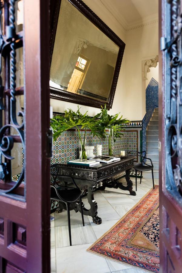 Villa Alfonso, Restored Palace House With Gardens And Monuments Views Seville